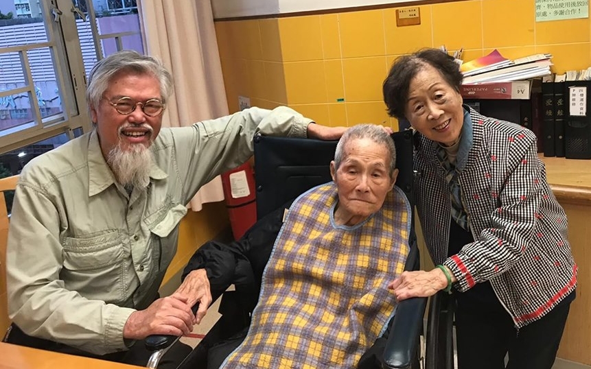 劉天賜探望李我、蕭湘。（fb圖片）