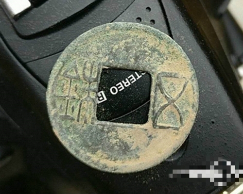 工地發現近200公斤的東漢五銖錢及少量貨泉錢。網圖