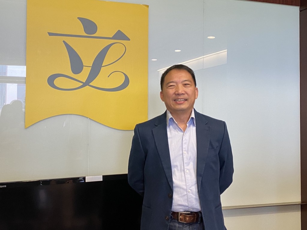 胡志偉曾聯絡身處丹麥許智峯。資料圖片
