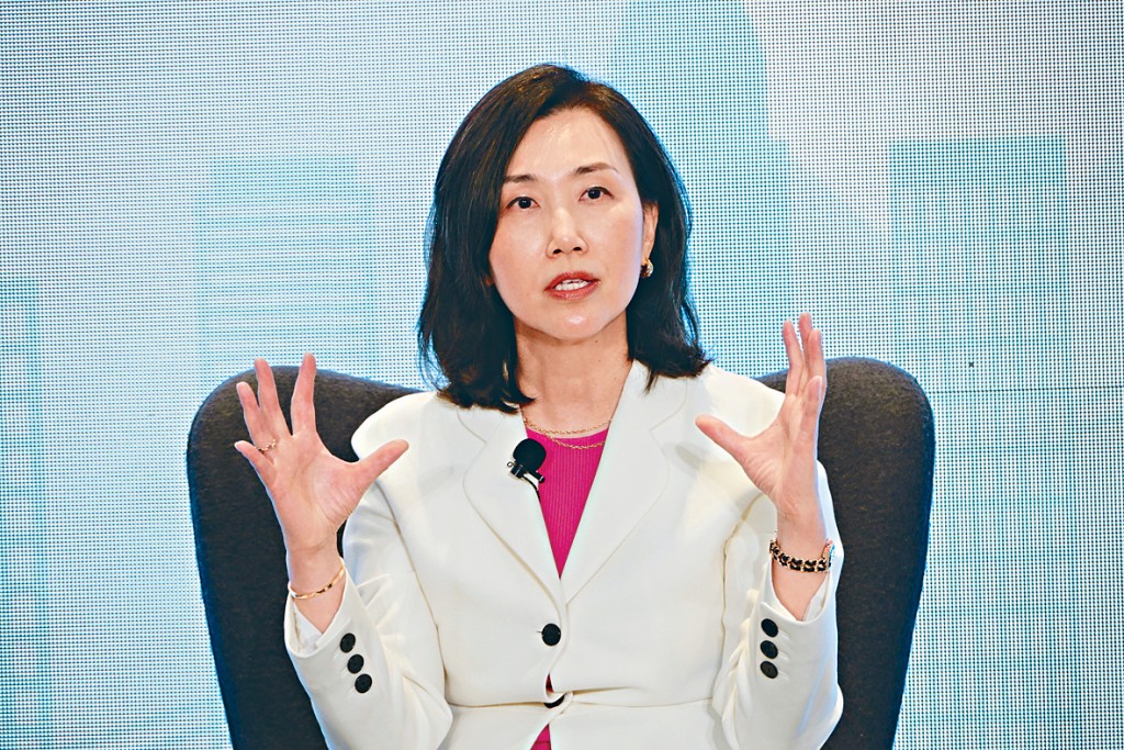 禤惠儀稱，鑑於各經濟體均面對人才短缺問題，故今次會議話題之一是人才培訓。