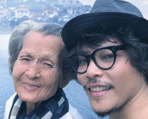 泰攝影師「執相」帶媽環遊世界。網上圖片