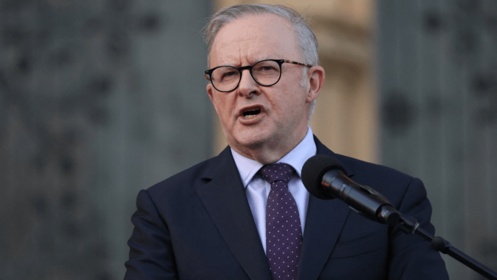 阿爾巴尼斯承諾遏制仇恨言論。路透社