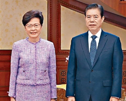 林鄭月娥昨日與商務部部長鍾山會面。 資料圖片