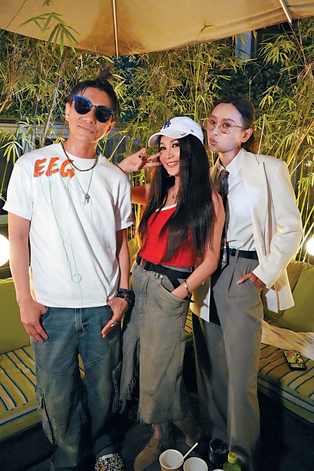 周國賢和何佩瑜為《英皇盛世之夜Canton Disco Vibes》客串打碟，溫碧霞（中）亦到場感受熱鬧氣氛。