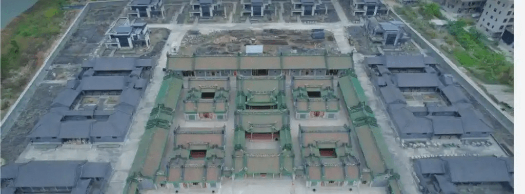 耗資10億佔地57畝,潮汕豪宅「英之園」。 耗資10億佔地57畝,潮汕豪宅「英之園」。