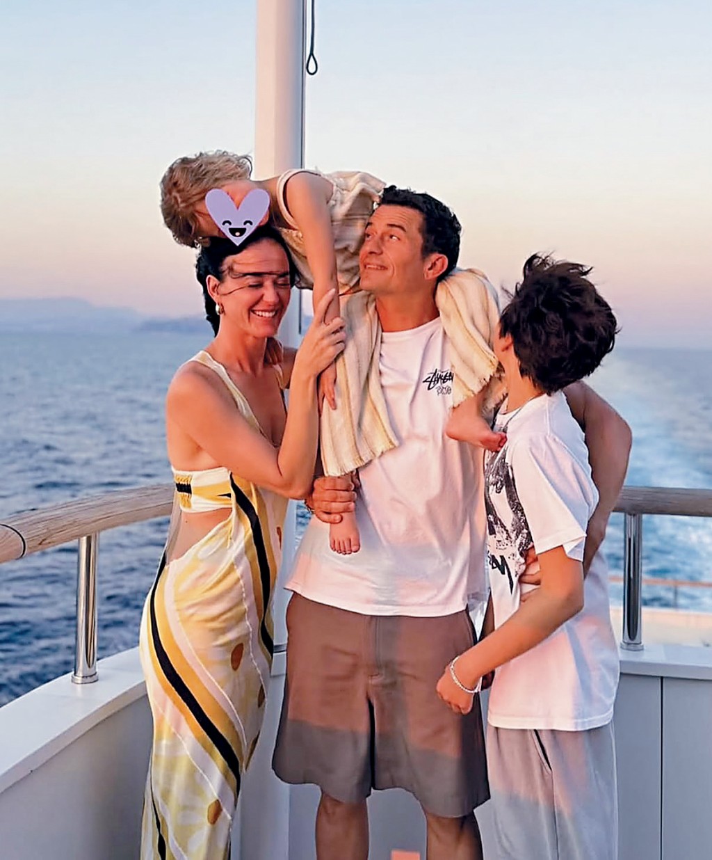 Katy與奧蘭度育有一名女兒，他與另一舊愛Miranda Kerr亦育有一名兒子。