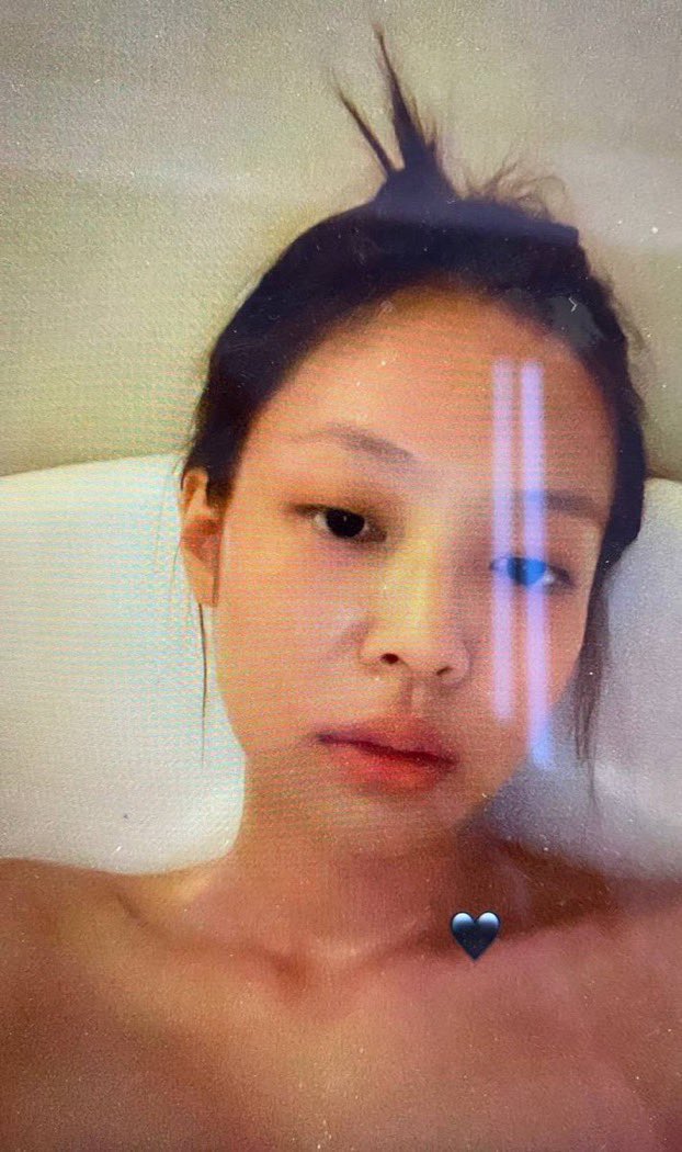 黑客再公開Jennie浸浴照。