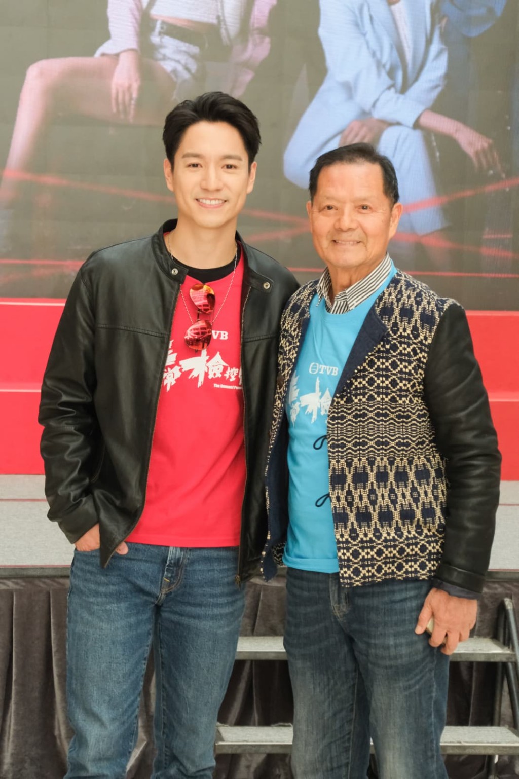 吳大強、吳偉豪父子合作拍攝《非常檢控觀》。 吳大強、吳偉豪父子合作拍攝《非常檢控觀》。