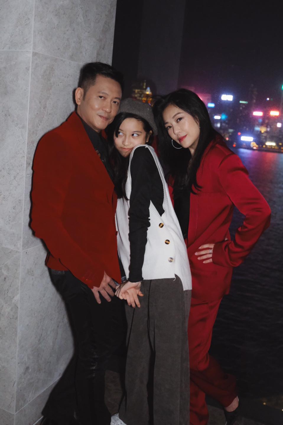 劉小慧與蘇志威與小女兒。
