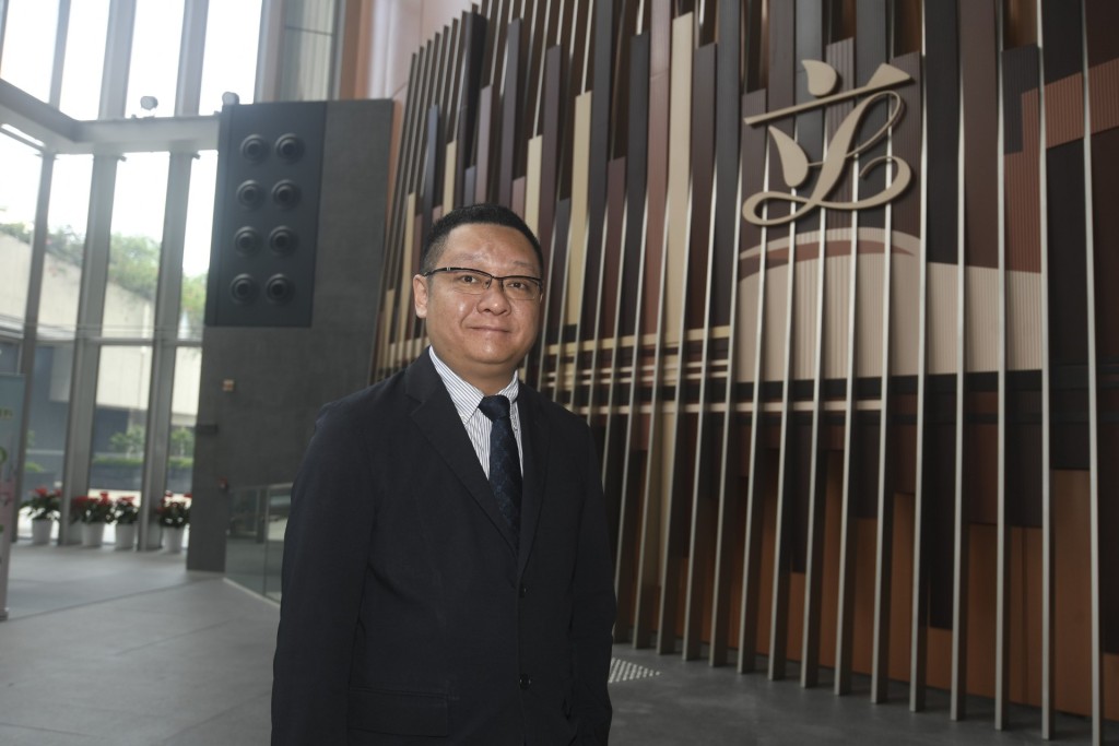 范駿華提出「推動香港發展海洋經濟」的無約束力議員議案。