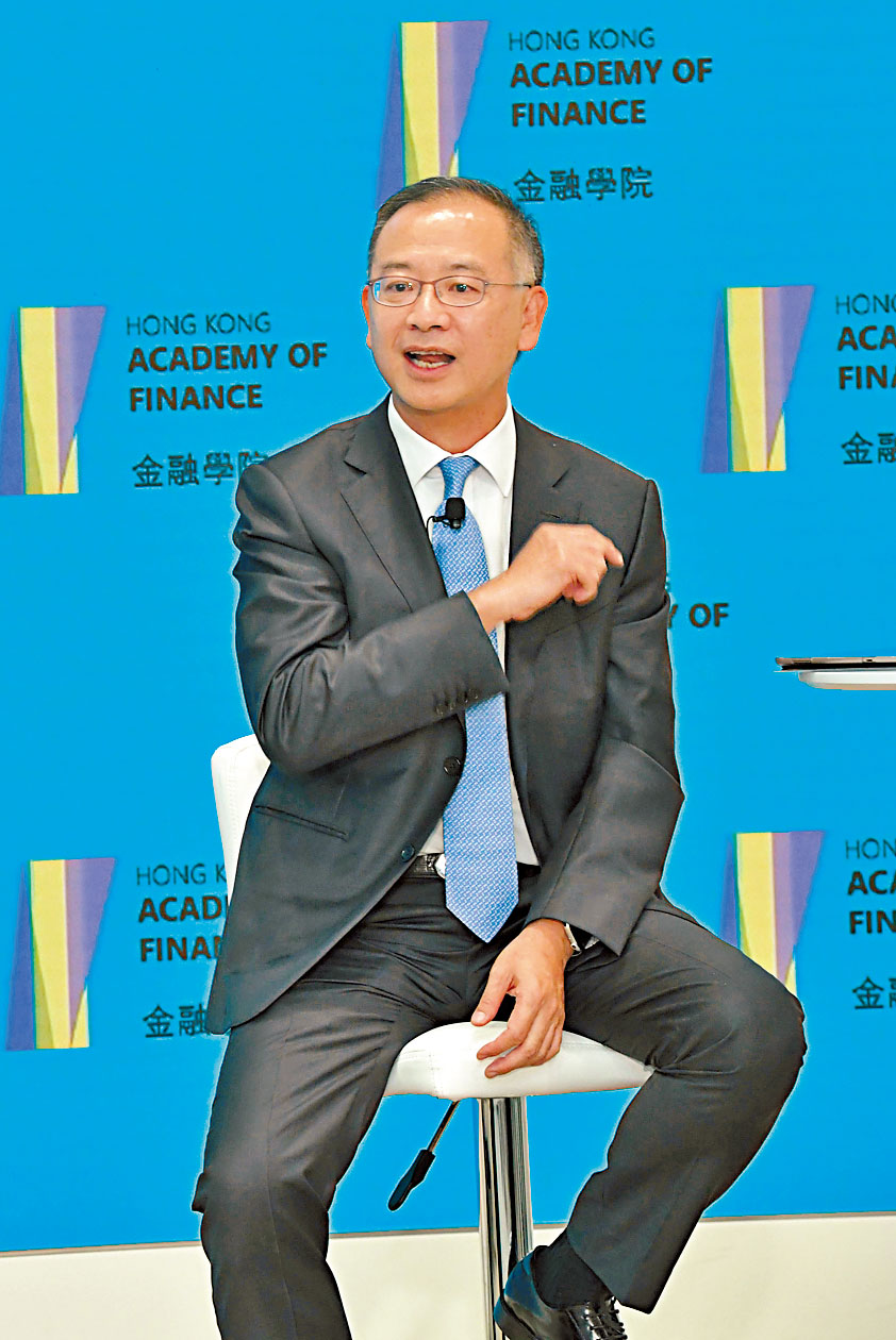 余偉文指出，目前正與人行、泰央行及阿聯酋央行合研央行數碼貨幣。