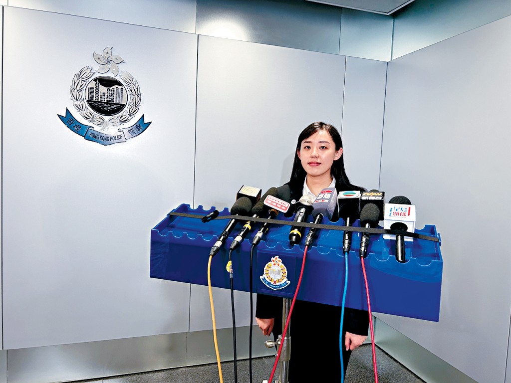 网络安全及科技罪案调查科高级督察余诗淇表示，8名付费成为偷拍社交频道会员的男子包括老师和驻校社工。