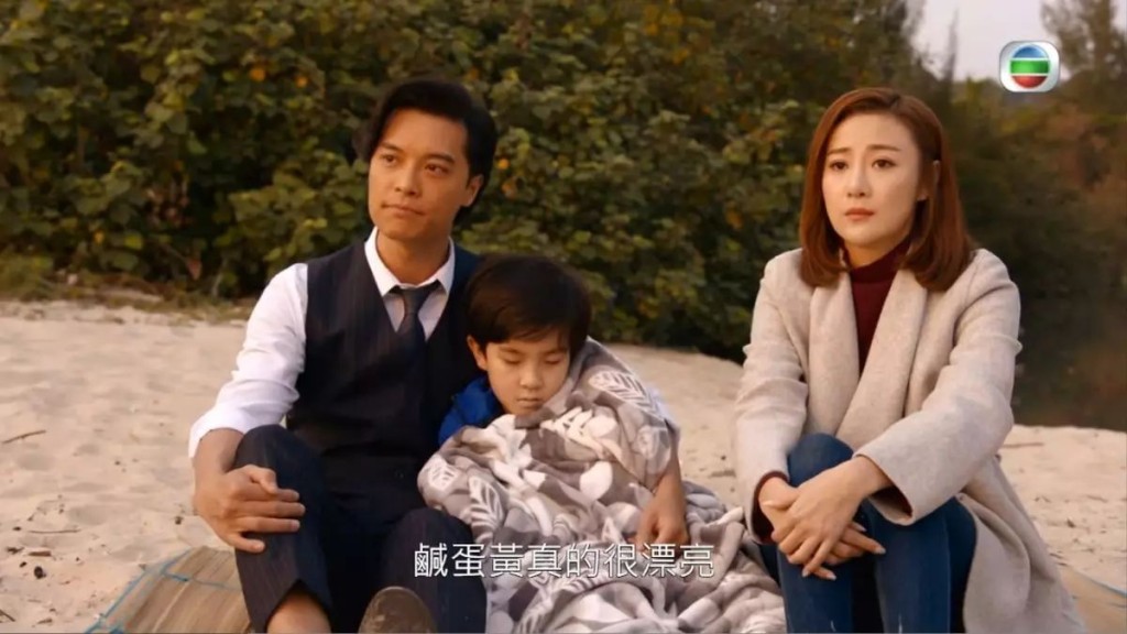 刘宸熙在《食脑丧B》演黎振烨的儿子，同场还有朱智贤。  ​