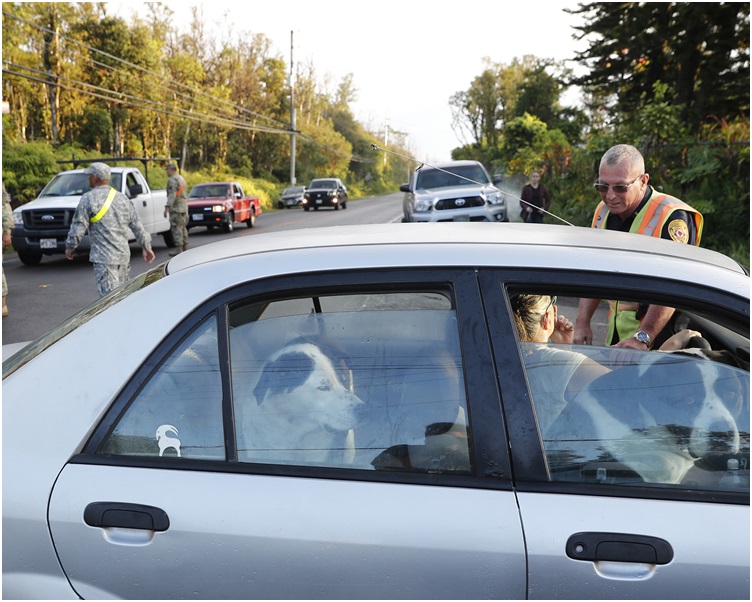 附近居民要強制疏散。AP 