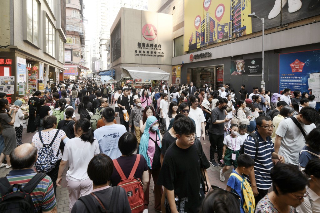五一黃金周期間,香港錄得約110萬訪港旅客。資料圖片 五一黃金周期間,香港錄得約110萬訪港旅客。資料圖片