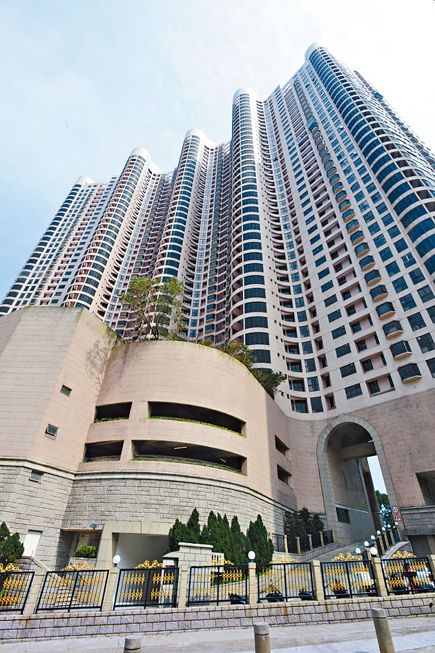 大潭浪琴園4座低層A室，新近以3238萬成交，樓價近21年升值逾1.6倍。