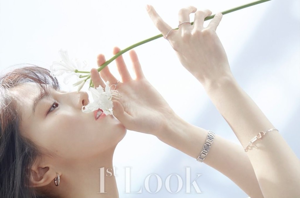 人比花嬌。(1st Look圖片)