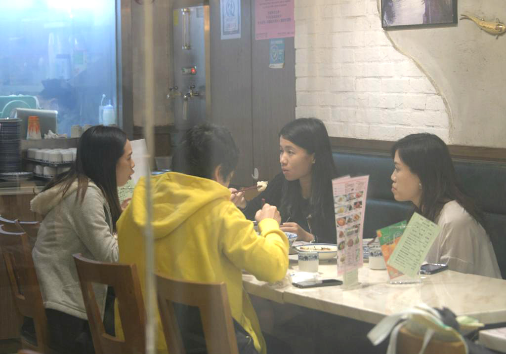 堂食只能開放到晚上10時。