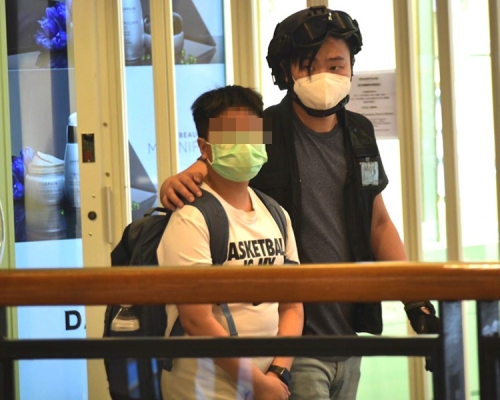 「深學媒體」學生記者昨晚被帶走。資料圖片