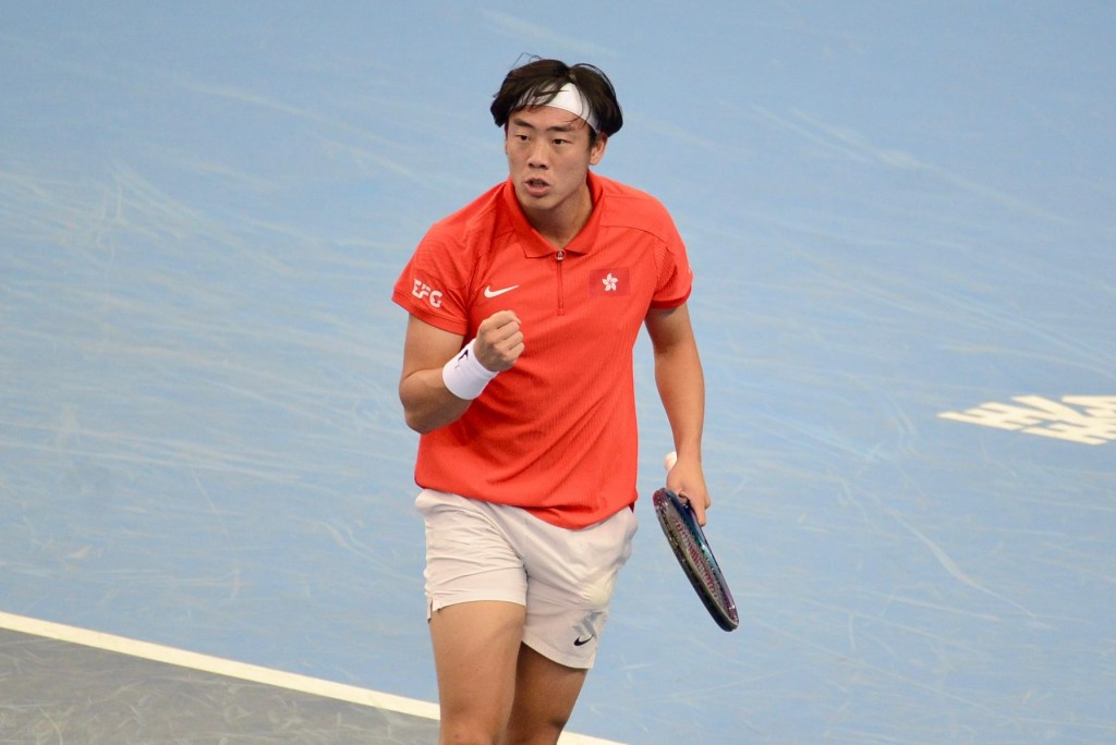 港將黃澤林(Coleman)與浙江選手吳易昺激戰，總盤數輸1:2，最終獲得銅牌。