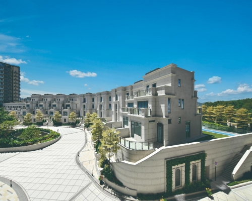 泓碧洋房每呎4.38萬易手，創馬鞍山區新高。