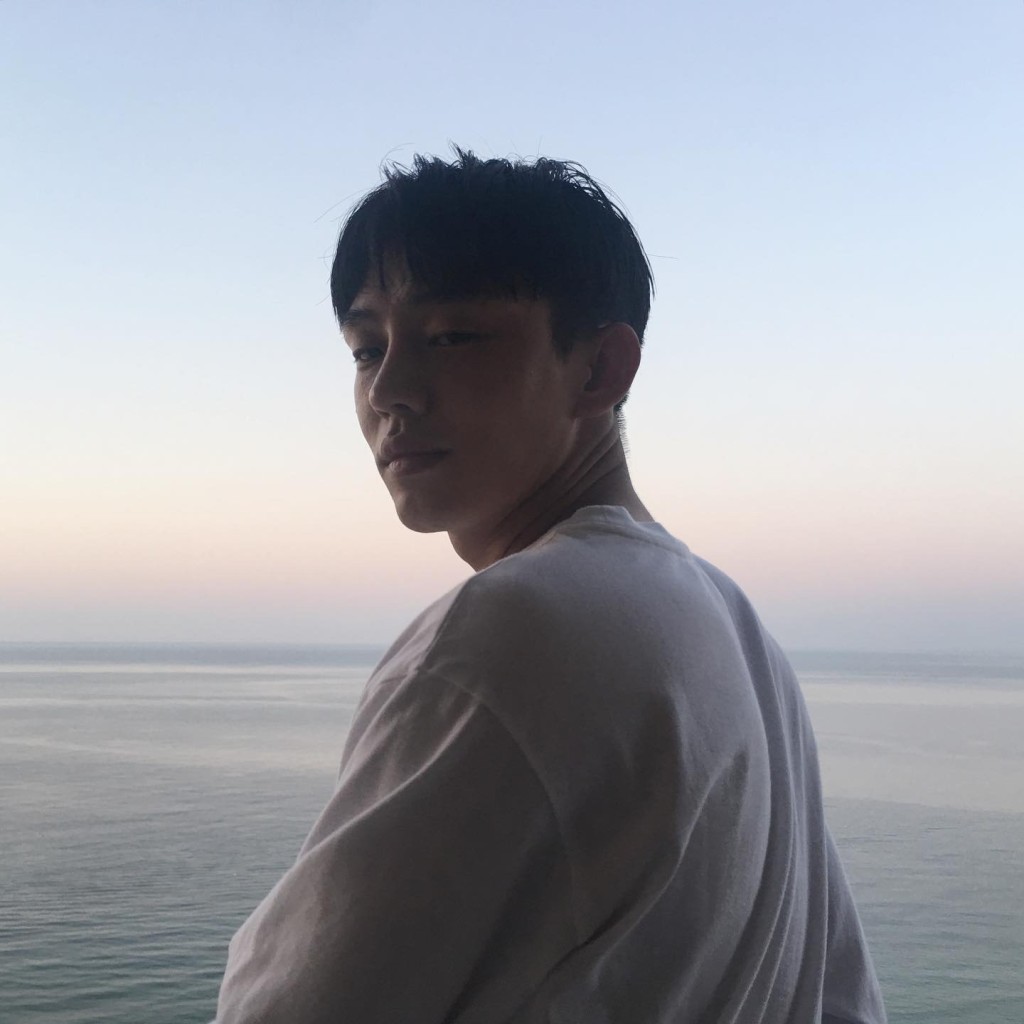 劉亞仁多度傳出與同性人士有親密互動。 劉亞仁多度傳出與同性人士有親密互動。