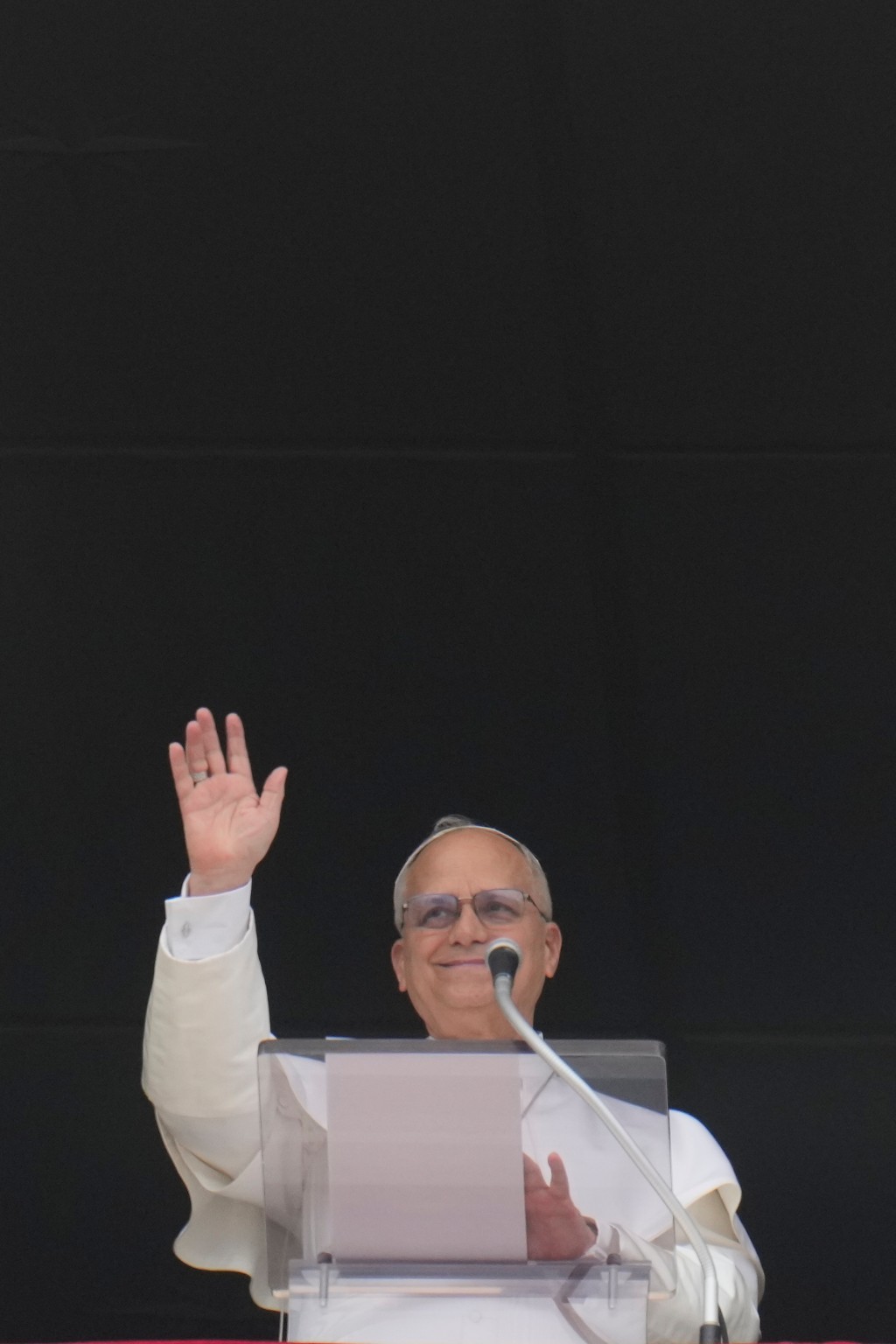 良十四世是第一位在美国出生的教宗,他谴责了特朗普对伊朗发动的战争。美联社 良十四世是第一位在美国出生的教宗,他谴责了特朗普对伊朗发动的战争。美联社