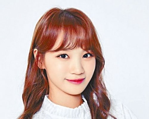 金采源（圖）和宮脇咲良傳再組5人女團，成BTS師妹。