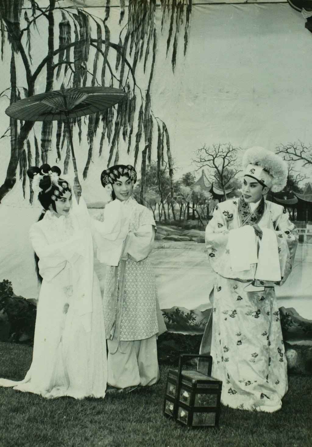 白雪仙与任剑辉曾合演《牡丹亭惊梦》、《帝女花》、《紫钗记》、《再世红梅记》等数之不尽的经典剧目。