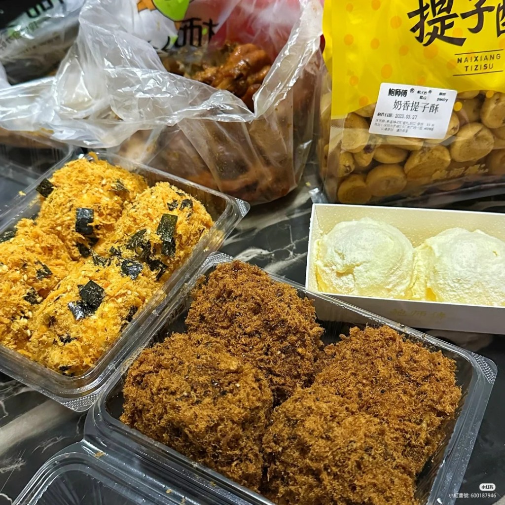 鲍师传的王牌肉松小贝最受食客欢迎。（图片来自小红书）