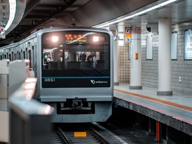 有日本网友在社交平台「X」贴文，指1月23日乘坐地下铁列车驶达富山站时，列车广播器竟播放疑似和尚打斋超渡的诵经声，事件在当地引起热议。示意图