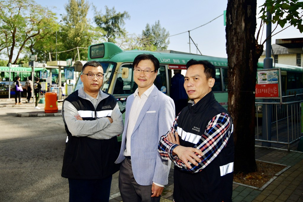 右起：陳先生、馮致華、車先生。   歐樂年攝
