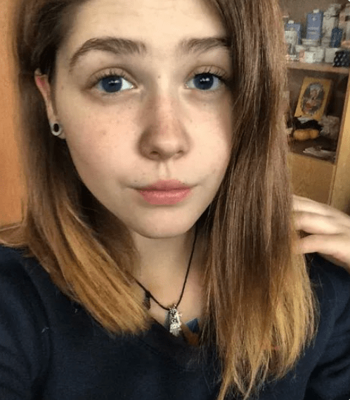 白俄羅斯一名26歲女模特兒兼歌手薇拉,原本應徵赴泰國曼谷擔任模特兒工作,豈料誤入人口販運陷阱,被轉送至緬甸仰光的詐騙園區。死者社交平台 白俄羅斯一名26歲女模特兒兼歌手薇拉,原本應徵赴泰國曼谷擔任模特兒工作,豈料誤入人口販運陷阱,被轉送至緬甸仰光的詐騙園區。死者社交平台