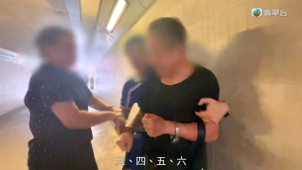 「刺身姐」亦阻止捉住老翁的《東張西望》男工作人員。