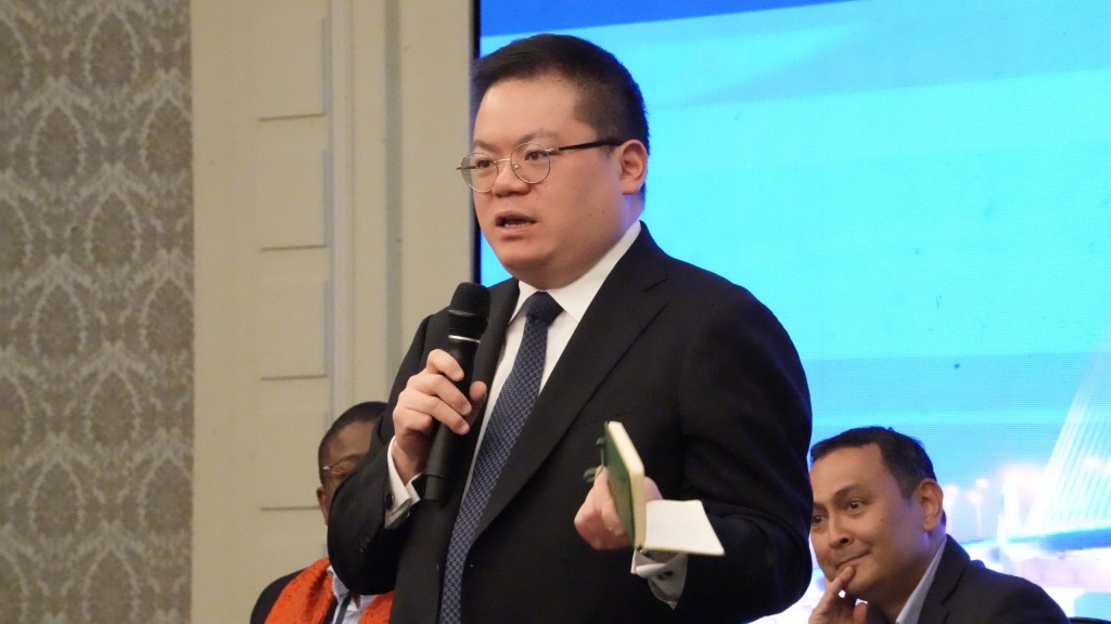 香港大律師公會執委會委員、資深大律師張天任在會議上發言。