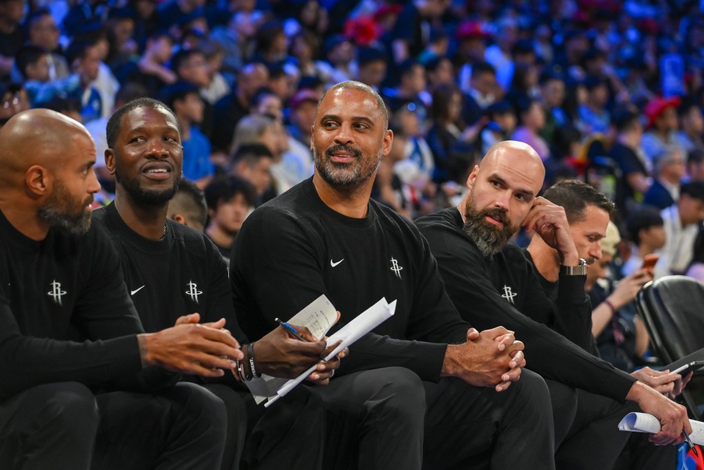 NBA中国赛独行侠vs火箭。魏国谦摄
