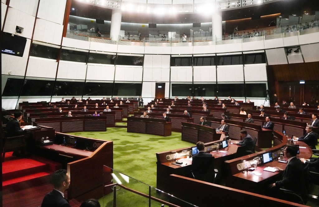 政府今日(16日)向立法會提交《同性伴侶關係登記條例草案》進行首讀及二讀。資料圖片 政府今日(16日)向立法會提交《同性伴侶關係登記條例草案》進行首讀及二讀。資料圖片