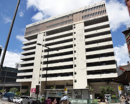 運輸署提醒市民,油麻地多層停車場將於下月1日起實施第一階段封閉。政府新聞處圖片