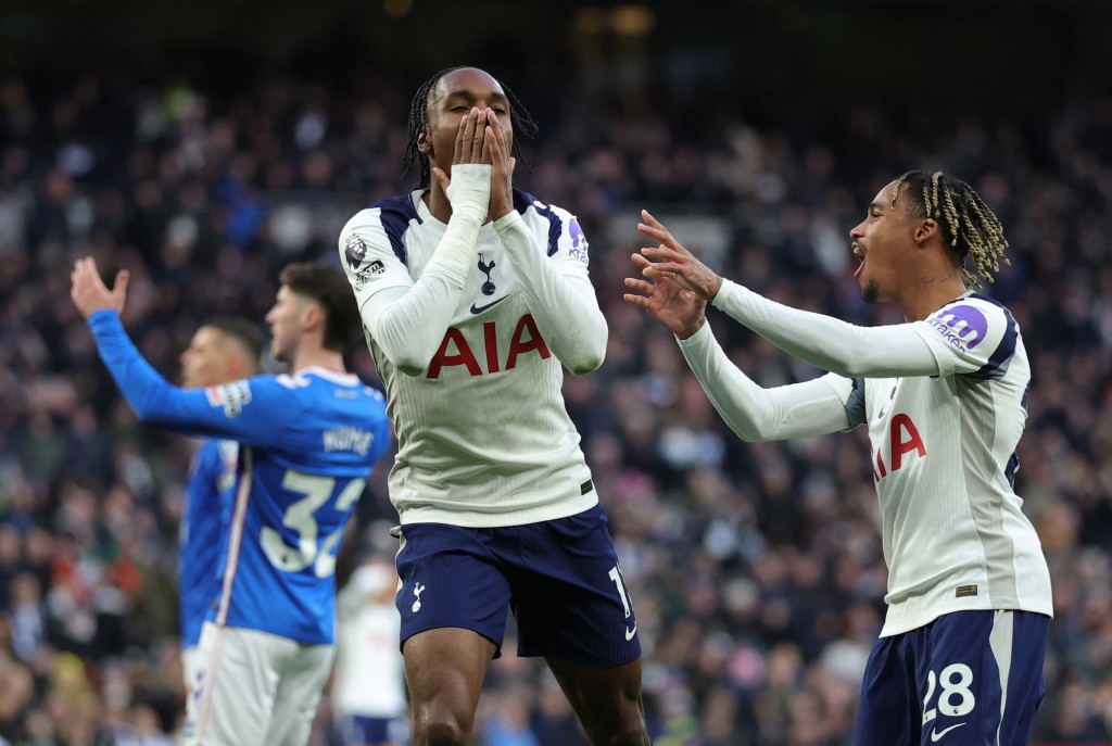 熱刺1：1新特蘭。路透社