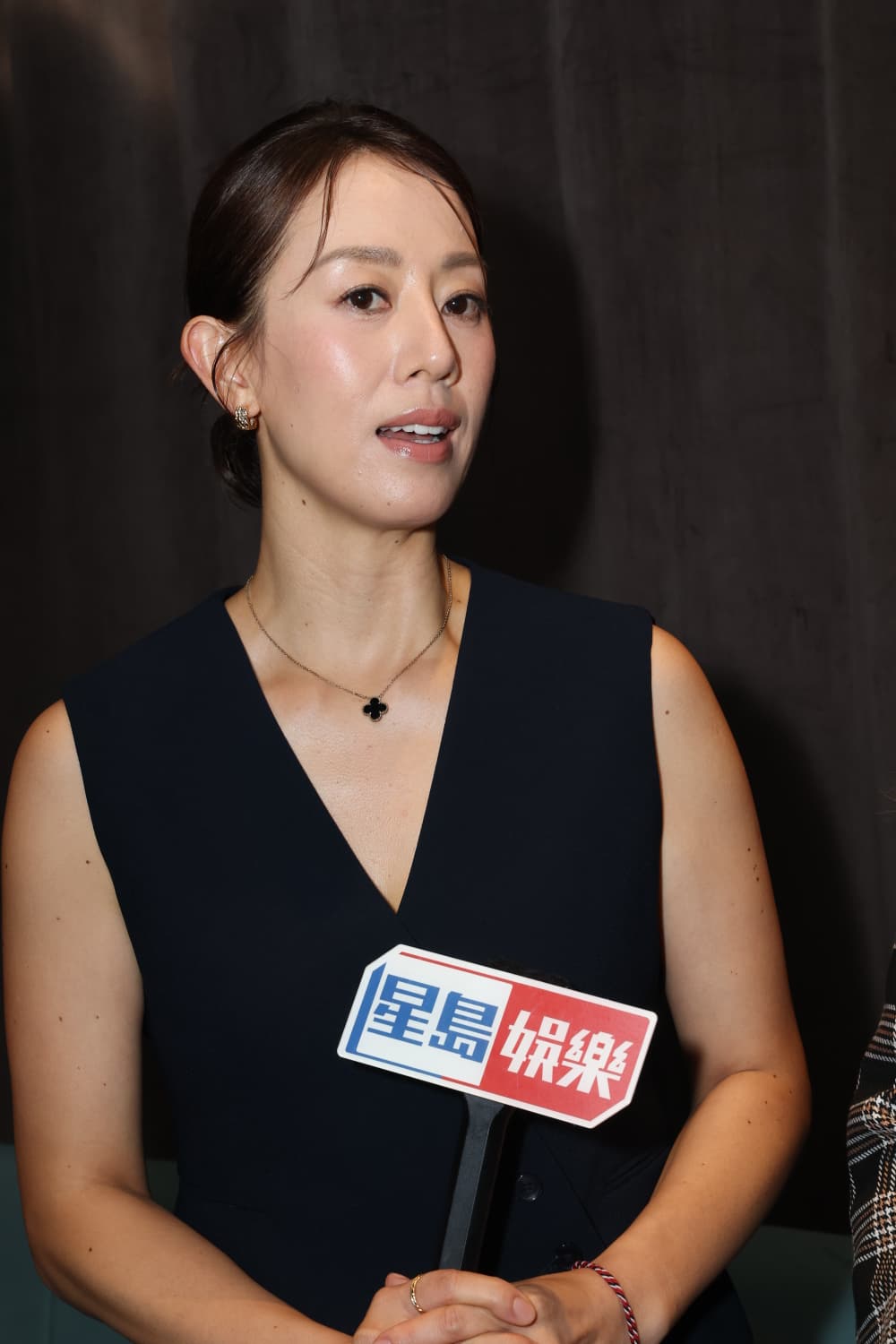 兩子之母梁靖琪唔敢博，怕再生又係仔。  