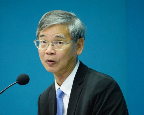 羅致光指現時本港失業率達到2.8%。