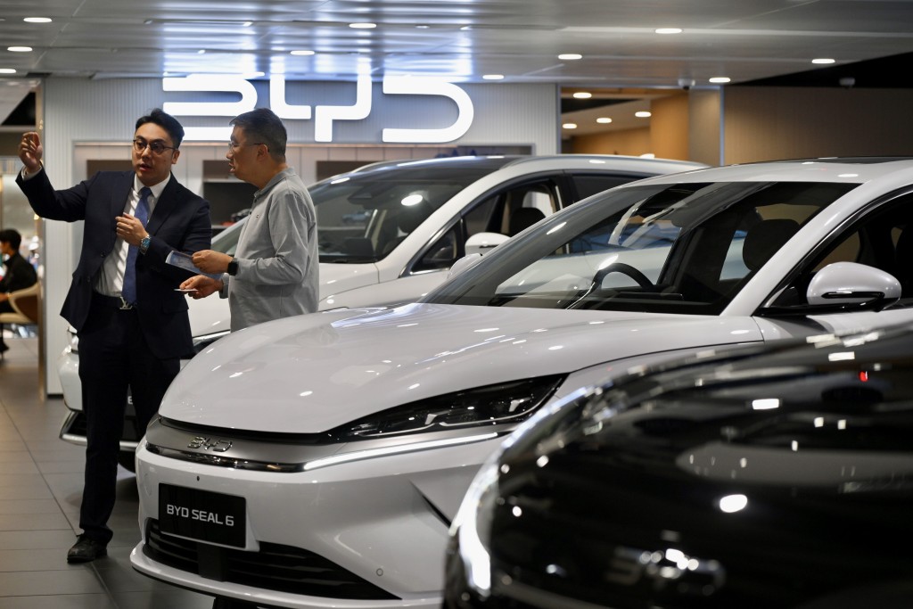 運輸署預期,3月31日「一換一」計劃完結前,申請數量將大幅增加。 運輸署預期,3月31日「一換一」計劃完結前,申請數量將大幅增加。