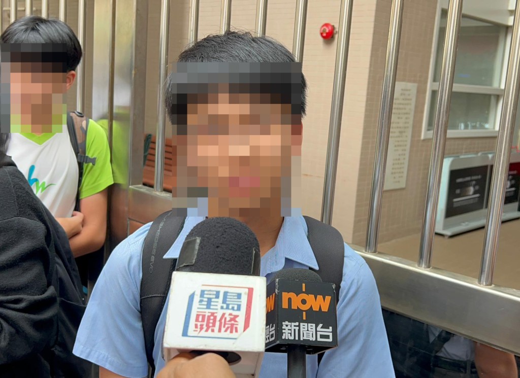 讀中三的何同學聲稱翁Sir曾用粗口責罵學生。楊偉亨攝 讀中三的何同學聲稱翁Sir曾用粗口責罵學生。楊偉亨攝