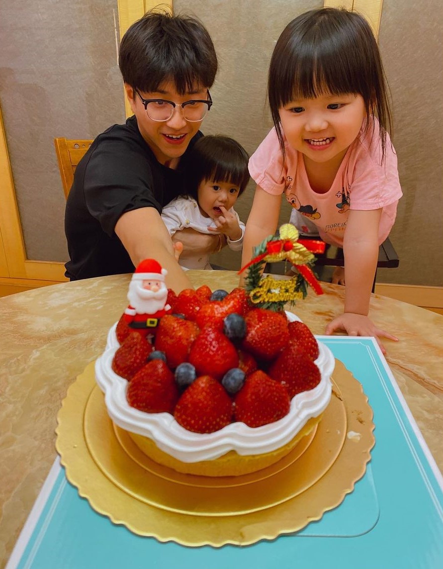 江宏傑同福原愛共同撫養一對子女。