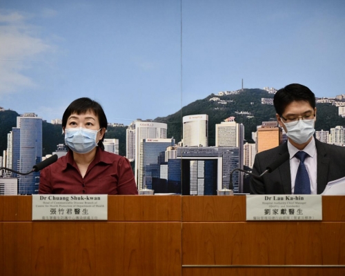 衞生防護中心傳染病處主任張竹君(左)