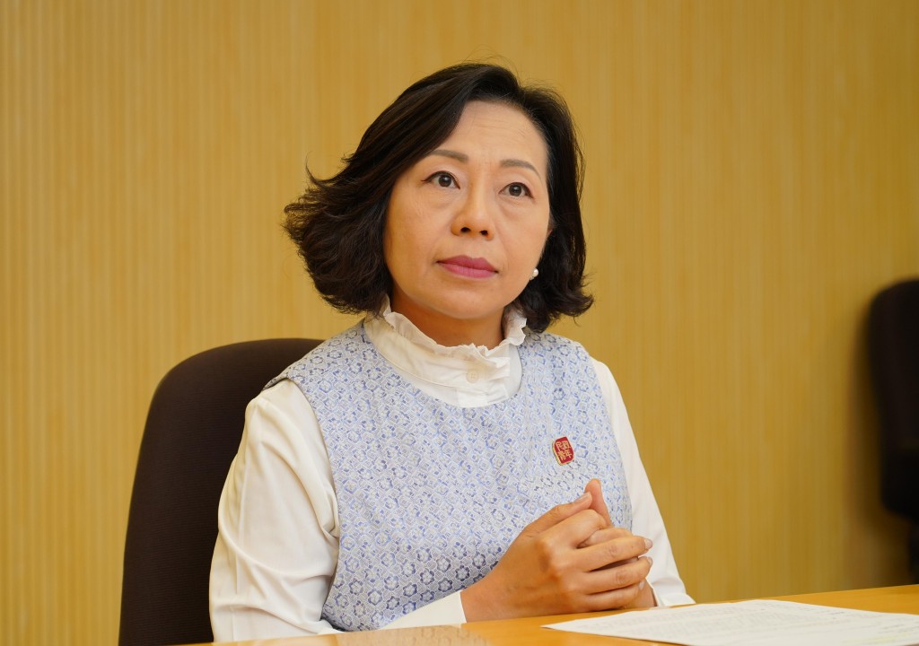 民政及青年事務局局長麥美娟。葉偉豪攝 民政及青年事務局局長麥美娟。葉偉豪攝
