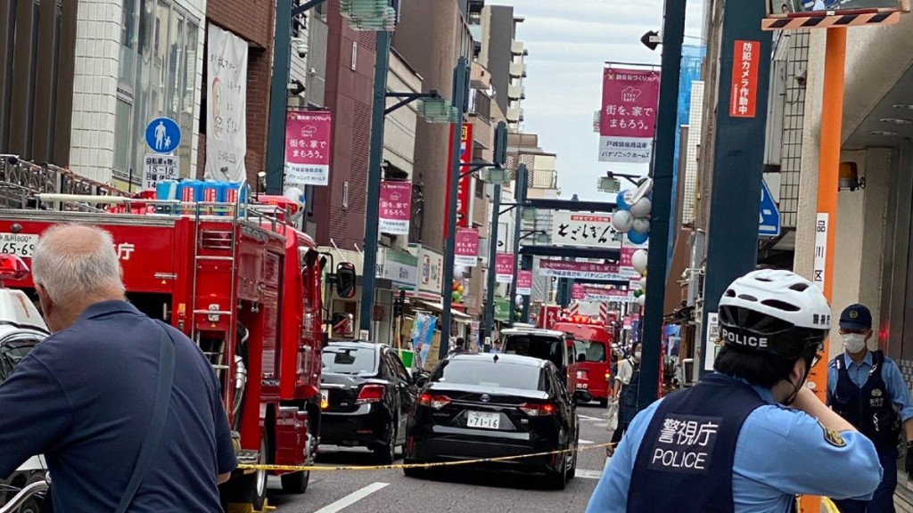 火警發生後,當局封鎖現場。(X平台)
