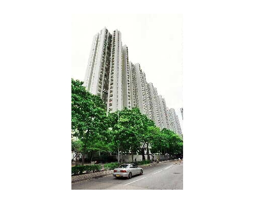 新興花園三房戶以662萬承接。
