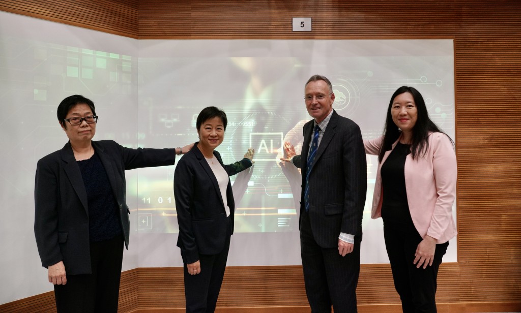 香港大學今日（3日）宣布，新學年將為師生提供Microsoft Open AI及Dalle-E等GenAI應用程式供教學之用，學生每月有20個限額。歐樂年攝