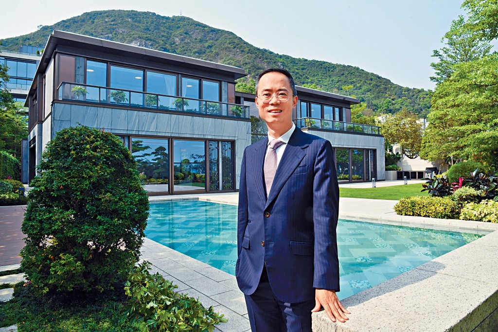 嘉里湯耀宗表示,旗下九龍半山緹外尚餘1伙院墅,售價將再挑戰新高。